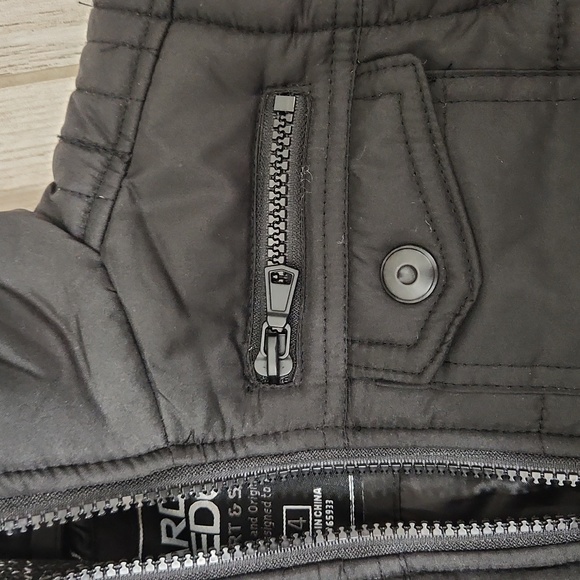 Boy's Light Weight Sweatshirt Jacket - Picture 5 of 7